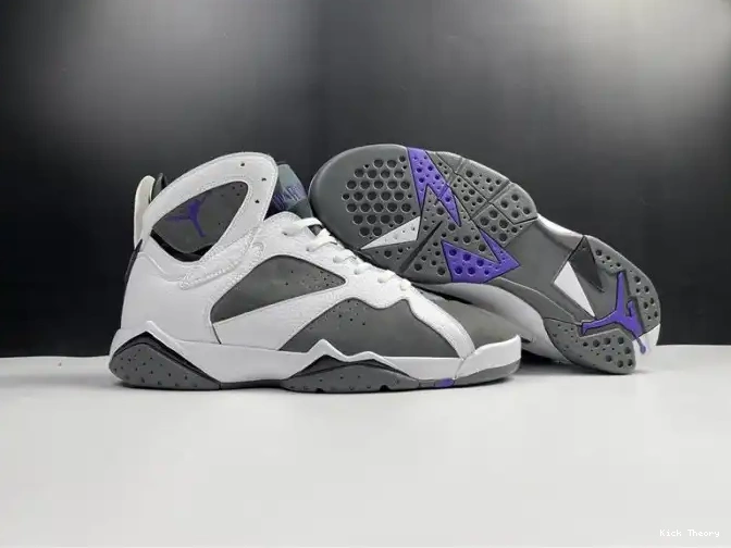 Kicked Out Shoe Store Retro Flint 7 (2021) Jordan CU9307-100 0610